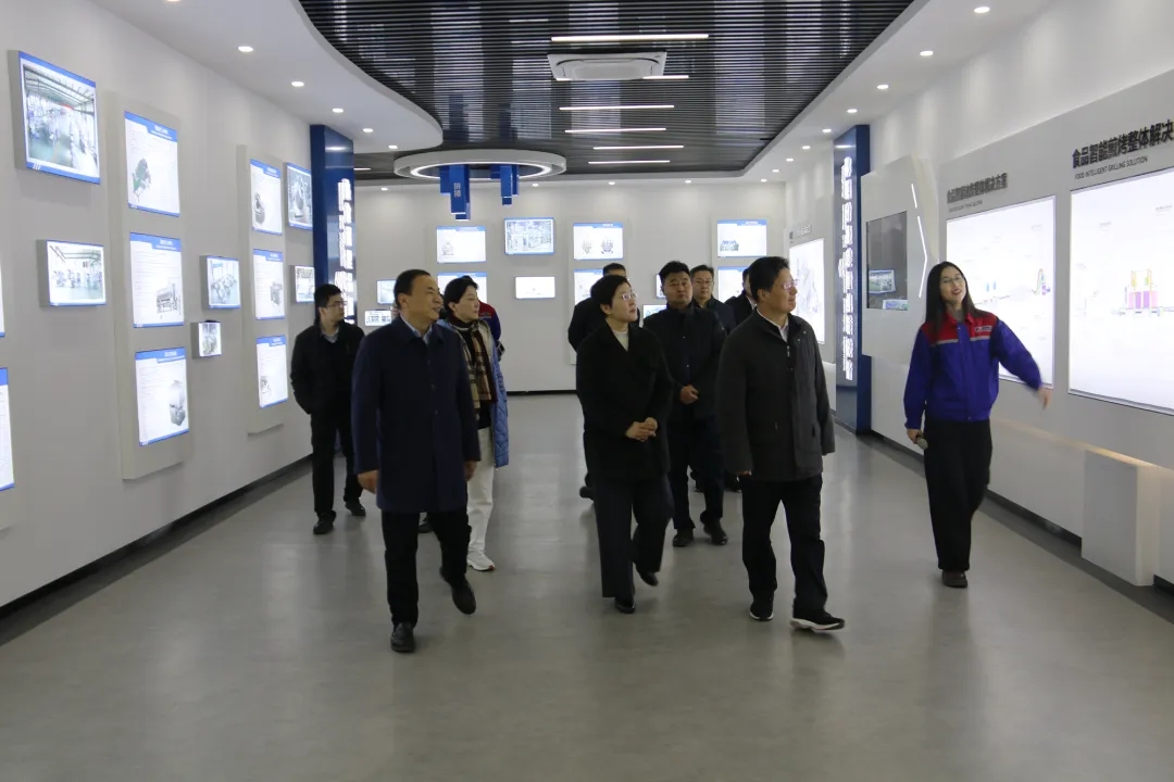 市政協(xié)黨組書記、主席孟慶斌一行赴銳智智能開展調研指導工作